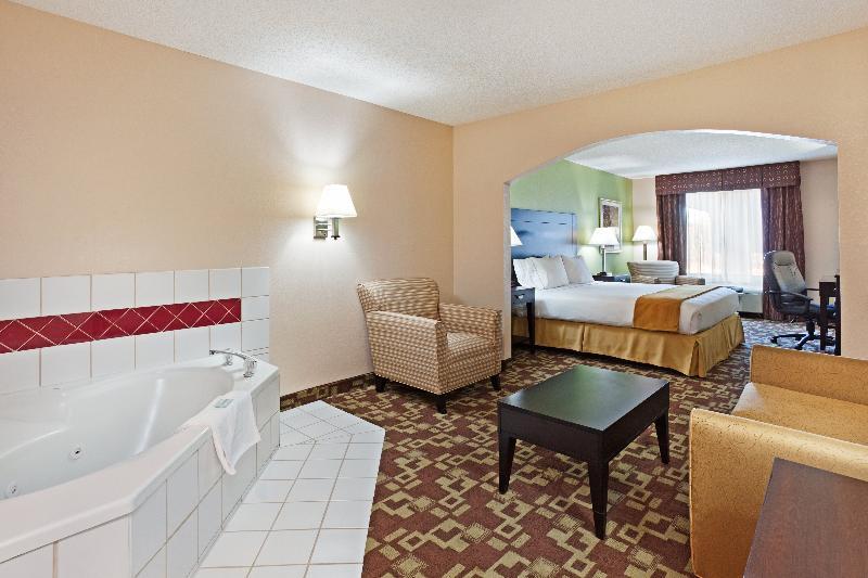 Holiday Inn Express & Suites Reidsville By Ihg Eksteriør bilde